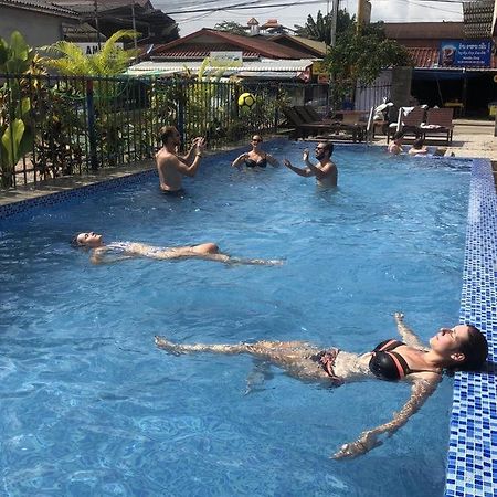 Real Vang Vieng Backpacker Hostel מראה חיצוני תמונה