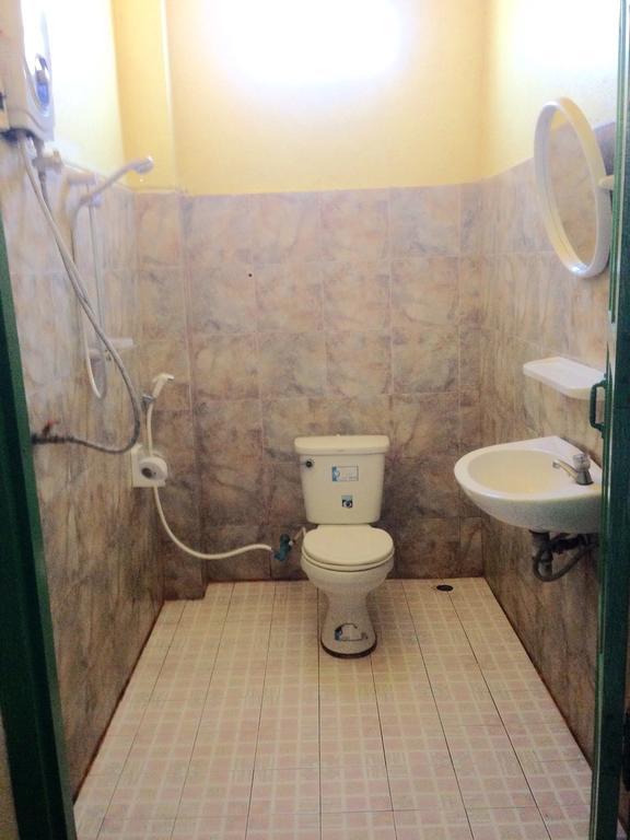 Real Vang Vieng Backpacker Hostel חדר תמונה