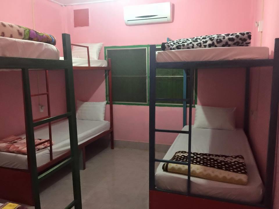 Real Vang Vieng Backpacker Hostel מראה חיצוני תמונה
