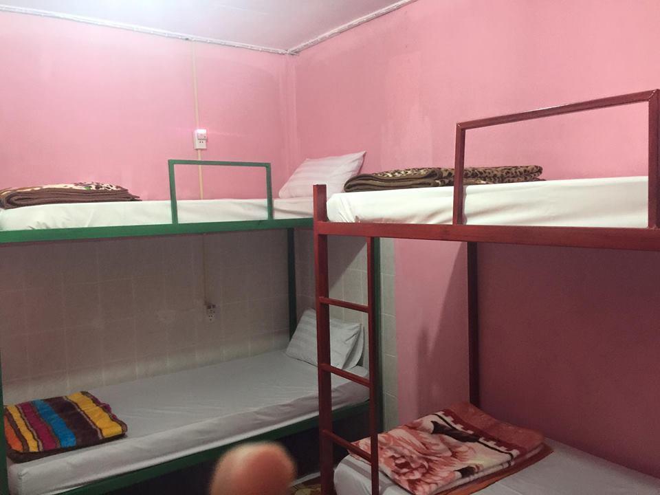 Real Vang Vieng Backpacker Hostel מראה חיצוני תמונה