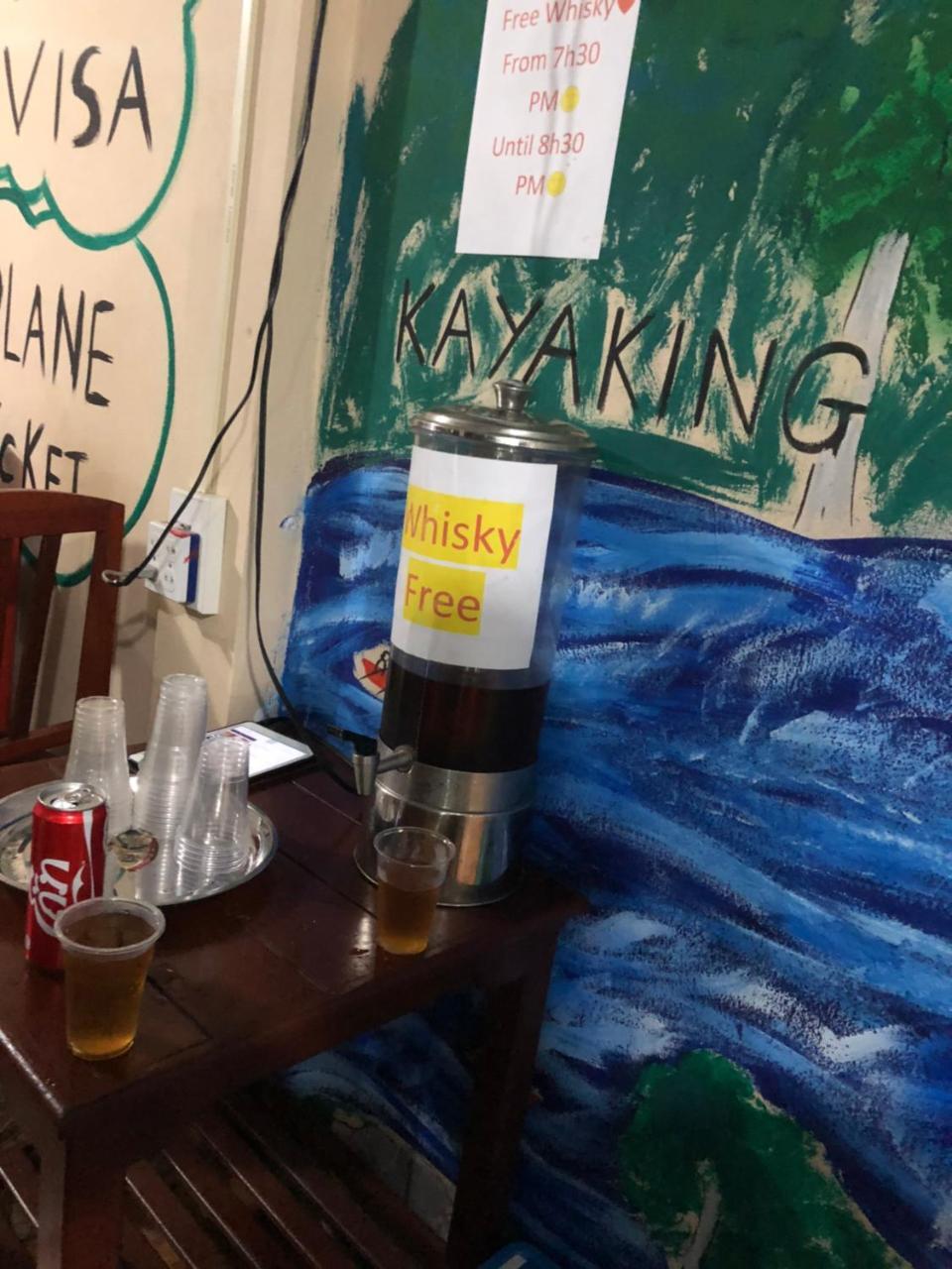 Real Vang Vieng Backpacker Hostel מראה חיצוני תמונה