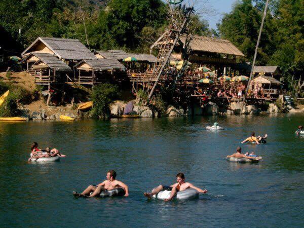 Real Vang Vieng Backpacker Hostel מראה חיצוני תמונה