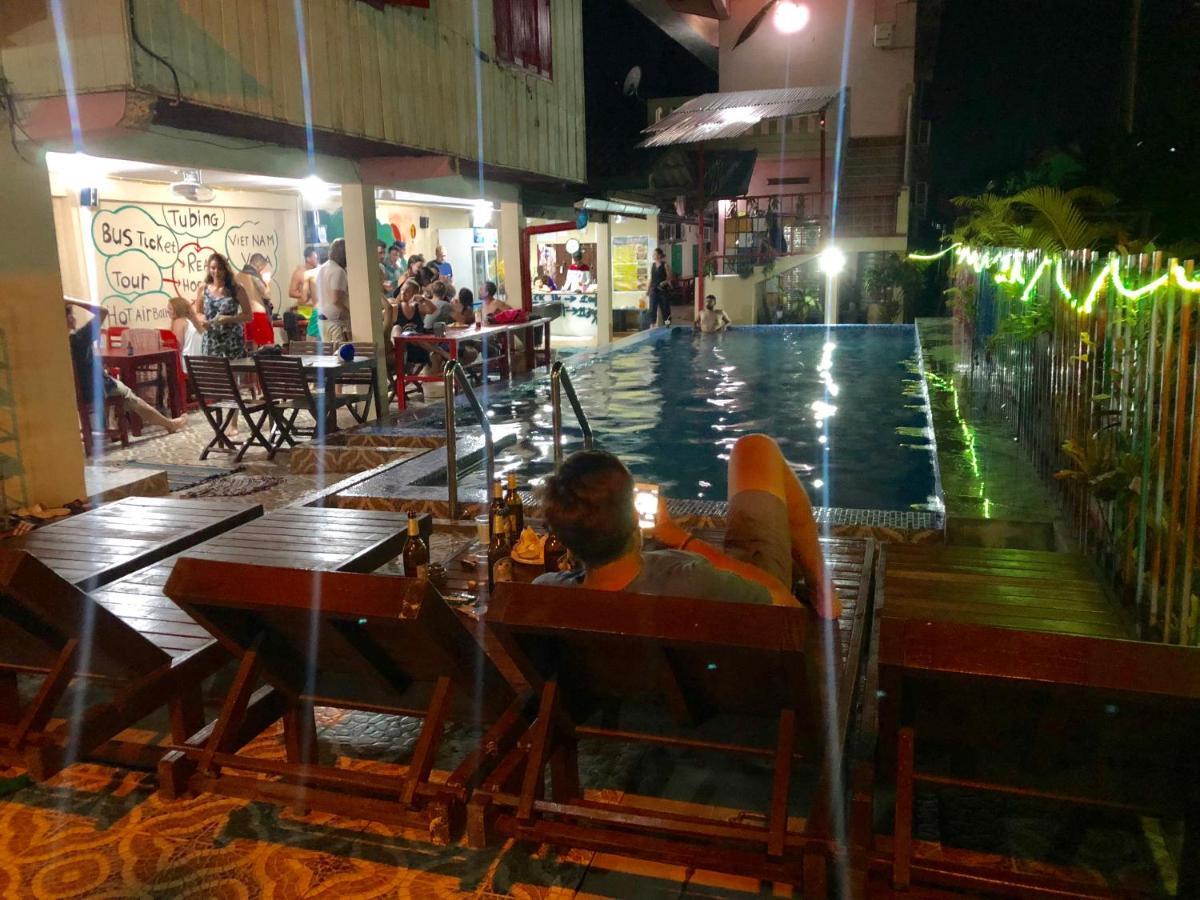 Real Vang Vieng Backpacker Hostel מראה חיצוני תמונה