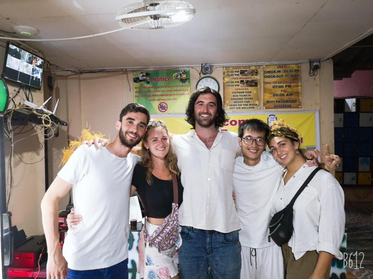 Real Vang Vieng Backpacker Hostel מראה חיצוני תמונה